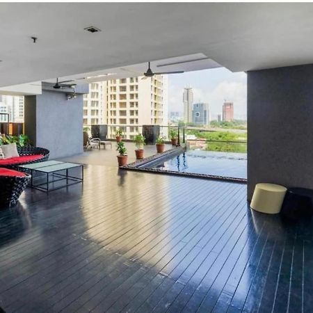 Myhabitat - Klcc 2 Bedroom Куала-Лумпур Экстерьер фото