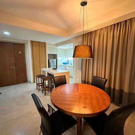 Myhabitat - Klcc 2 Bedroom Куала-Лумпур Экстерьер фото