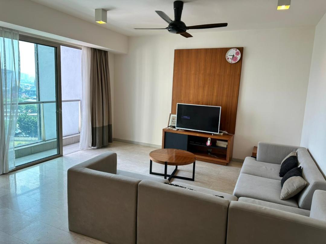 Myhabitat - Klcc 2 Bedroom Куала-Лумпур Экстерьер фото